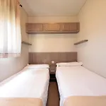 & 营地 扎马亚
